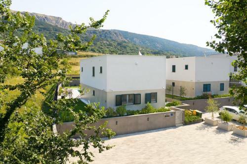 Luxury Villa With A Swimming Pool Baska, Krk - 19671