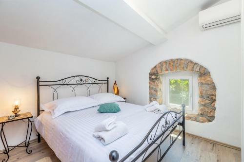 Pool & Hot Tub Villa Marina Cres