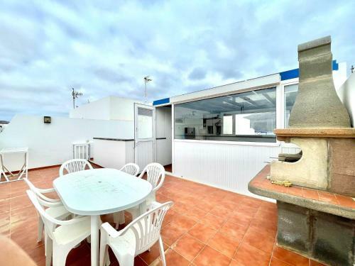 Villa En Primera Linea Del Mar En La Graciosa