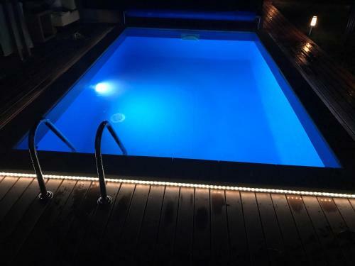 Villa Vila ?marca Remodeled House With Pool