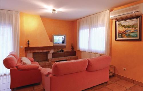 Four-bedroom Holiday Home In Calonge