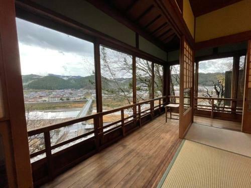 Nara Yoshino, A Hideaway With A Superb View