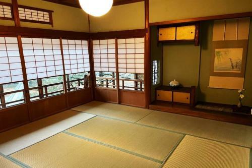 Nara Yoshino, A Hideaway With A Superb View