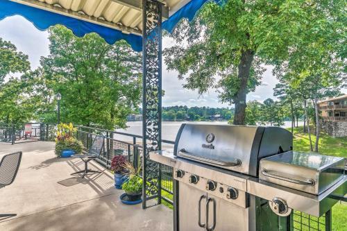 Apartamento Lakefront Hot Springs Condo With Patio And Pool!