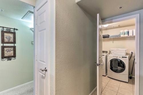 Apartamento Elegant Scottsdale Condo With Balcony And Pool!
