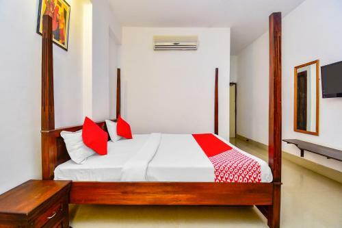 Oyo 28737 Hotel Mayur