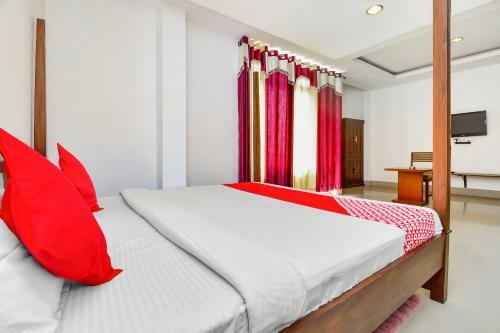 Oyo 28737 Hotel Mayur