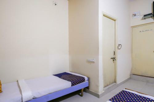 Hotel Spot On 68002 Kasthabhanjan Guest House
