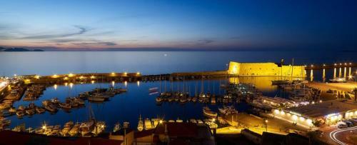 Apartment 4y In Heraklion City