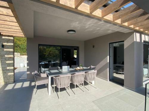 Hostal Villa Anthea Paola
