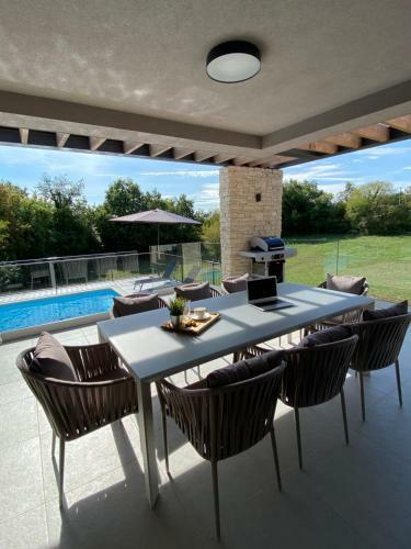 Hostal Villa Anthea Paola