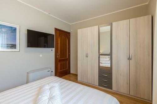 Apartments Lav & Lavica
