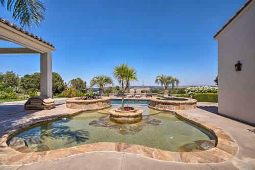 Stunning Palmdale Villa Oasis On Vineyard!