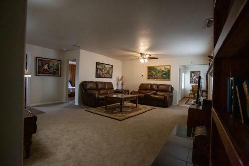 Spectacular 4br Home On 2 Acre Estate