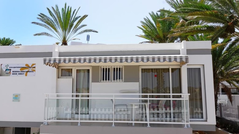 Cocoteros Apartments - Riversun Touristics