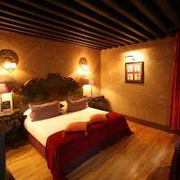 Hotel Cour Des Loges