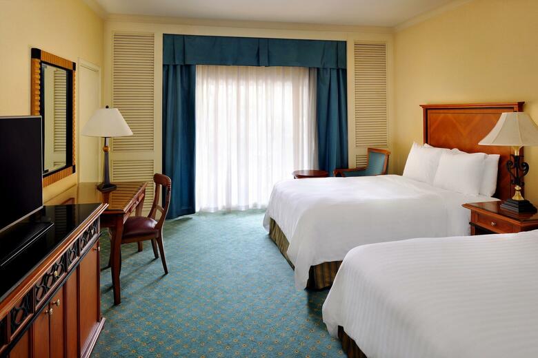 Cairo Marriott Hotel & Omar Khayyam Casino