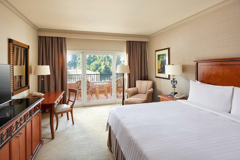 Cairo Marriott Hotel & Omar Khayyam Casino