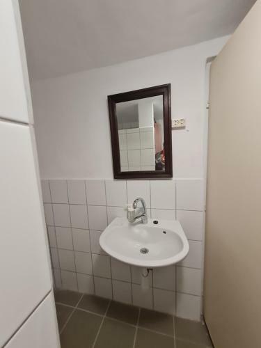 Apartamento T�ntorg� Vend�gh�z
