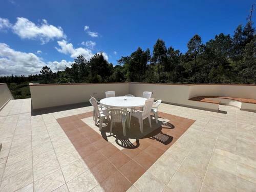 Luxurious And Spacious Villa With A Big Pool