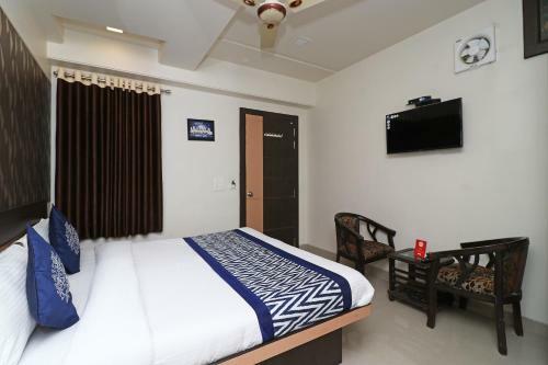 Oyo 10414 Hotel Tushar Residency