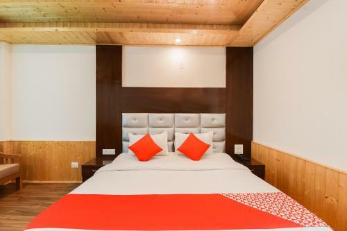 Oyo 61499 Hotel For Season