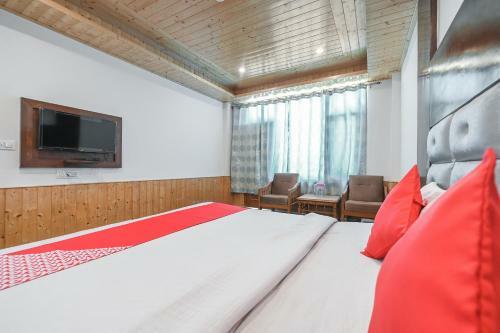 Oyo 61499 Hotel For Season