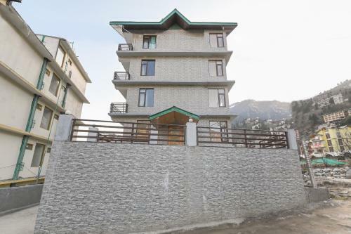 Oyo 61499 Hotel For Season