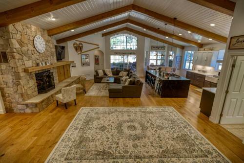 Gammon Cabin