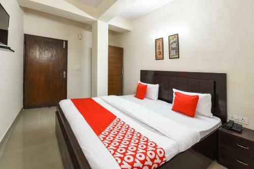 Hotel Oyo 18470 Anvi Stays