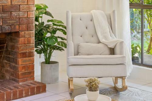 Mudjimba Beach House, Sleeps 6, Pet Friendly