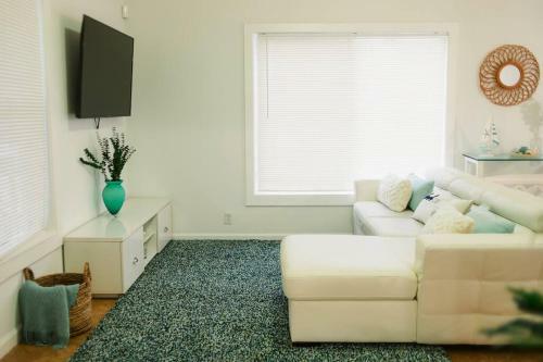 Family Blue Home 6beds&2baths Olas Boulevard
