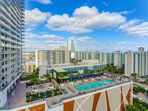 5 Wrap Around Balcony 2br Insane Views