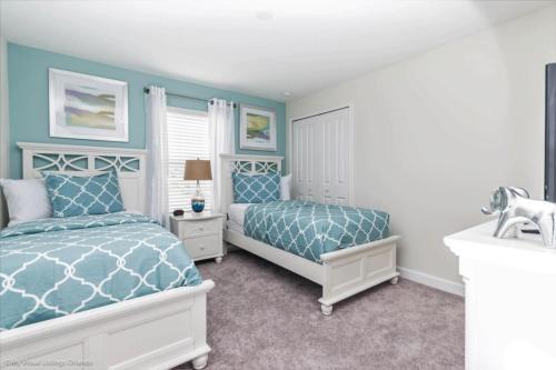 Inviting 5 Bdm Townhome With Private Pool Townhouse