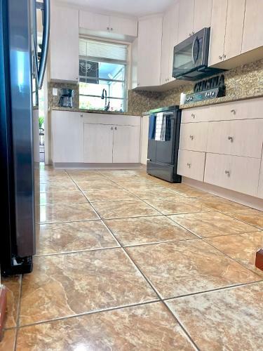 Gorgeous 3br Home Near Hard Rock Stadium