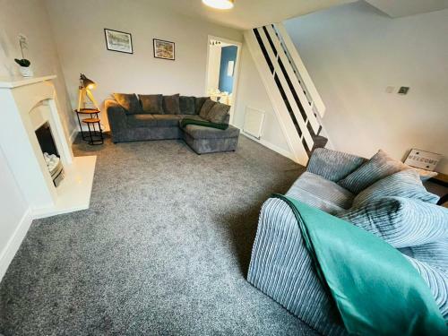 Newly Refurbished 3 Bedroom House