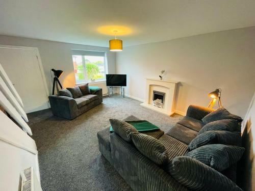 Newly Refurbished 3 Bedroom House