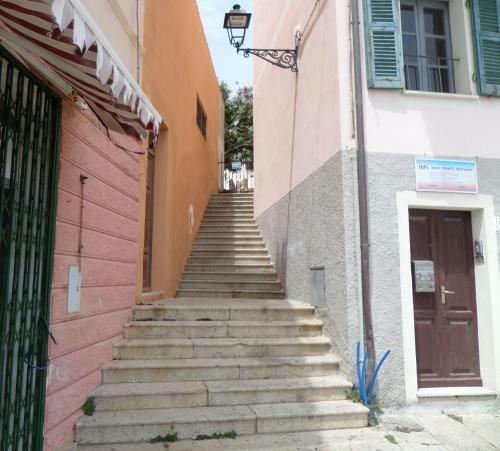 Casa Centro Con Giardino La Maddalena