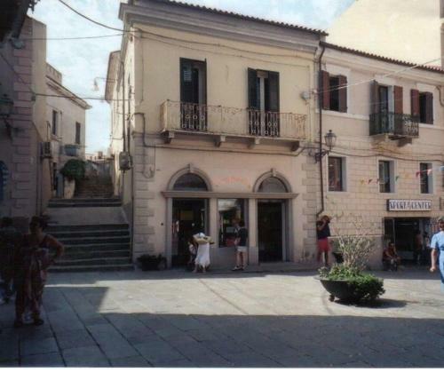 Casa Centro Con Giardino La Maddalena