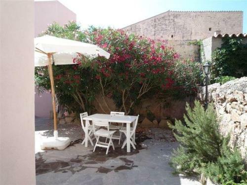 Casa Centro Con Giardino La Maddalena