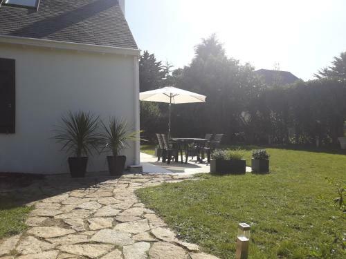 Pointe Du Cabellou-plages � Pied (100m)