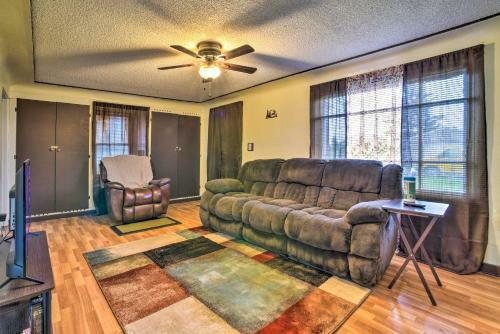 Bay City Home With Deck And Grill - Walk To Beach