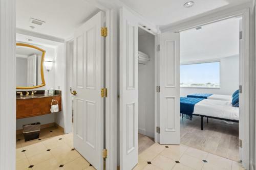 Apartamento Beachfront 2br 3ba Condo By Cozysuites