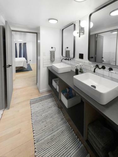 Apartamento Newly Renovated 3 Beds With Private Backyard