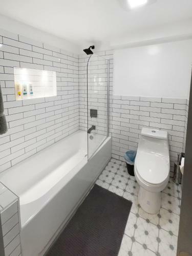 Apartamento Newly Renovated 3 Beds With Private Backyard