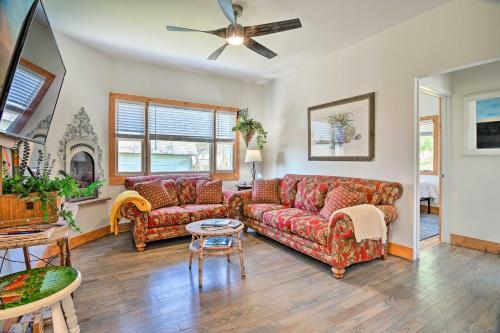 Darling Wheelchair Accessible Gem Pond View!