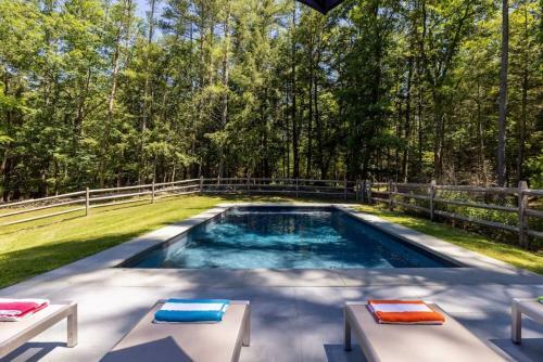 New Paradise In Woodstock With Pool