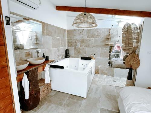 Apartamento Superbe Chambre Romantique Avec Spa Priv�