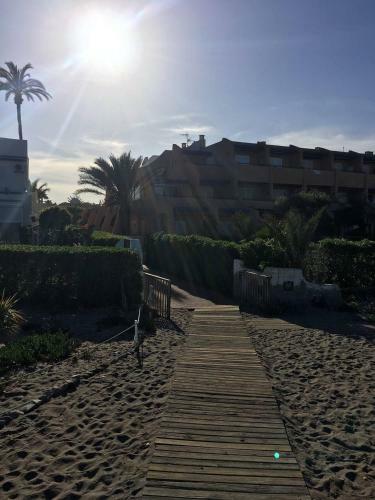 Apartamento Ground Floor Naturist Studio With Terrace