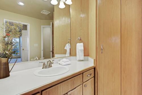River Ridge 428ab